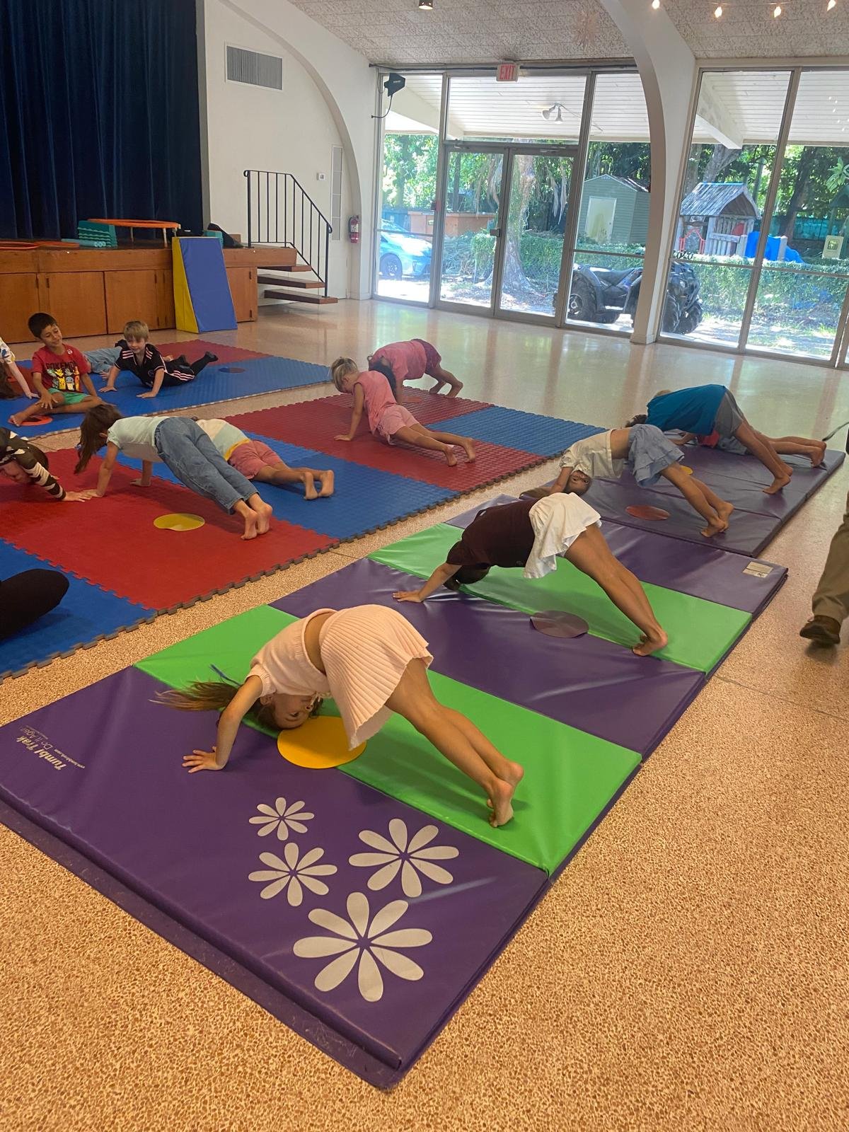 Mobile gymnastics program for kids in Fort Lauderdale
