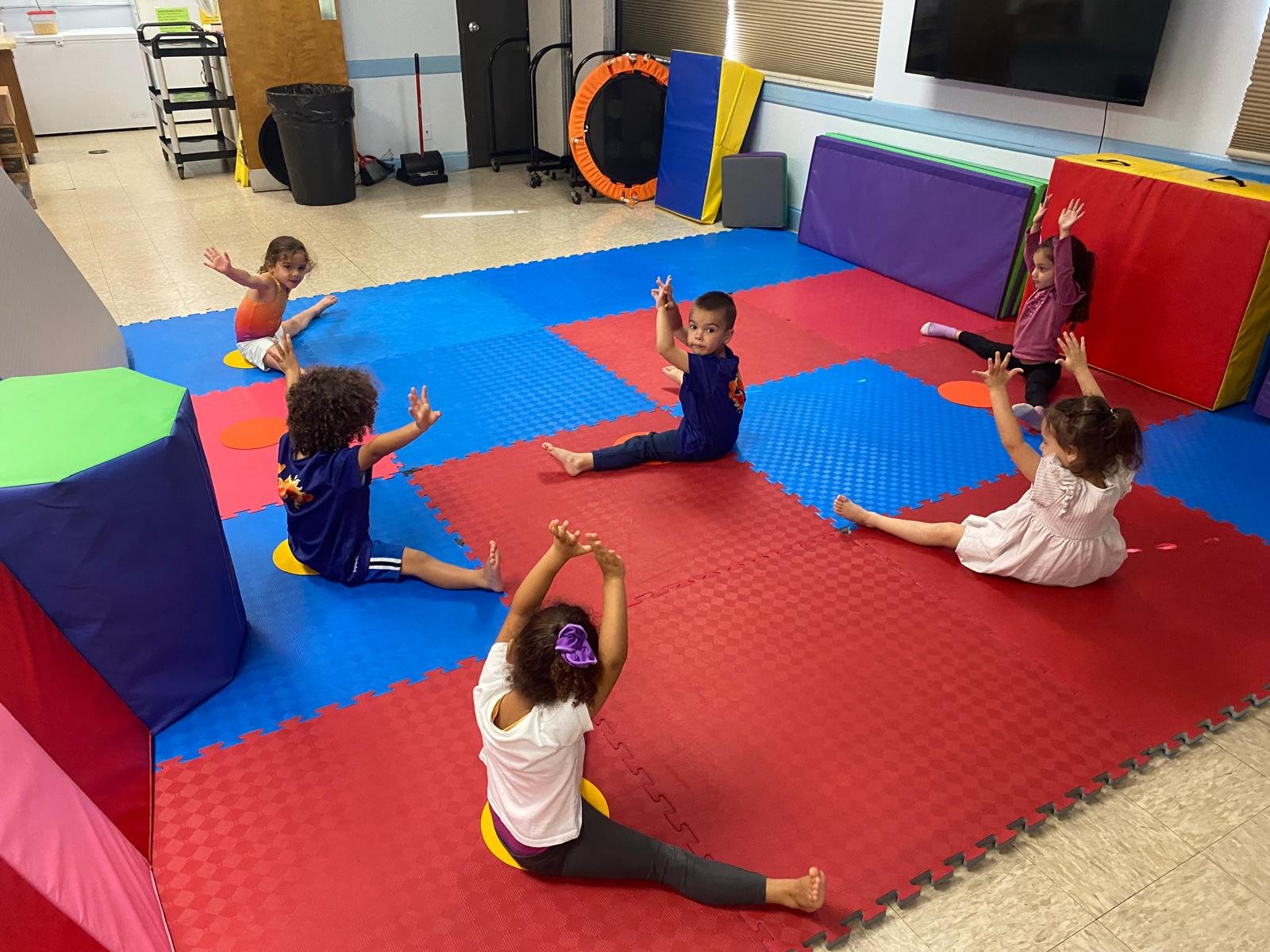 Mobile gymnastics program for kids in Pompano Beach
